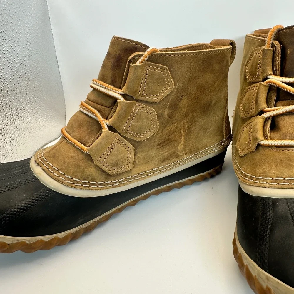 Sorel Out N About Duck Boots Womens 8 Tan Black Waterproof Rain Snow Gorpcore